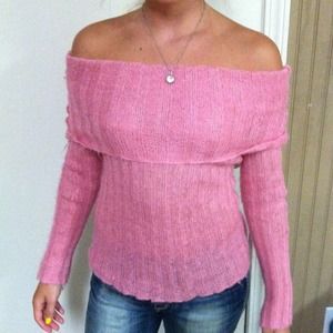 REDUCED Off the shoulder