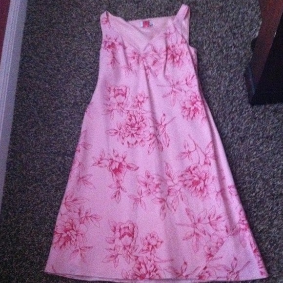 Ann Taylor Dresses & Skirts - Ann Taylor Loft Dress