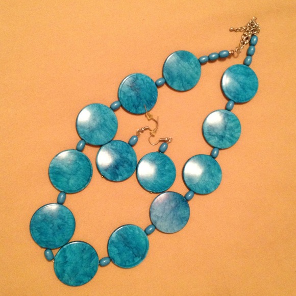 💢SOLD💢Beautiful teal set
