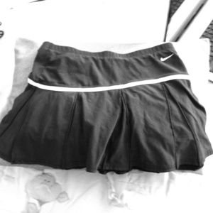 Tennis skirt. Athletic.