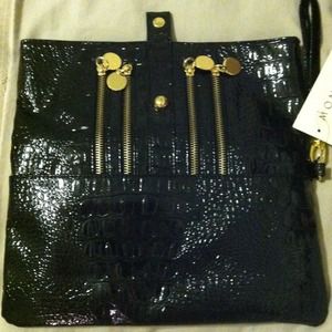 New clutch black