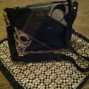 Coach purse (believe its knockoff)