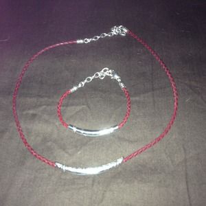 ✋ Reserved for @avemun 💜 Red Leather and Set