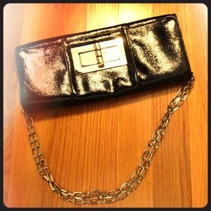 ⌛️sold⌛️Patent black clutch