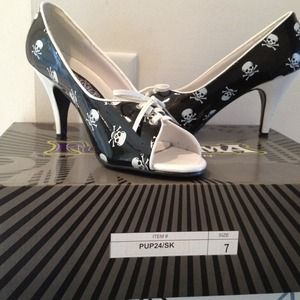 Blk/Wht skull heels