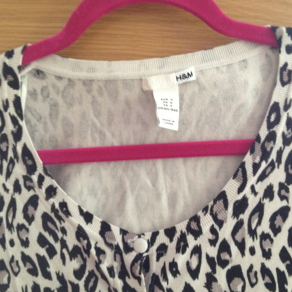 Cheetah print short sleeve cardigan - Picture 2 of 3