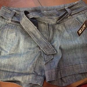 🌟 REDUCED NEW Denim Shorts with Belt