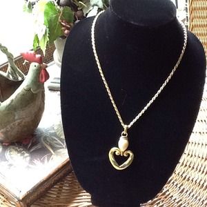 Heart with faux pearl necklace