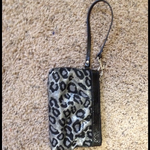 Coach Wristlet (authentic)