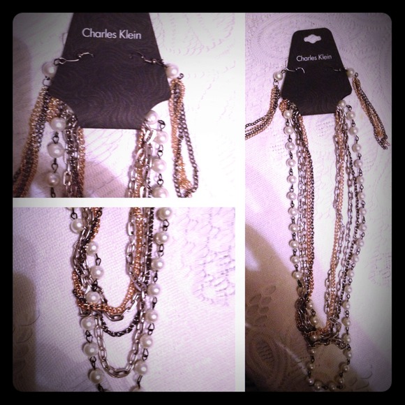 ❌sold❌💎Brand new earring necklace set💎