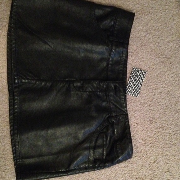 (new)Black leather skirt