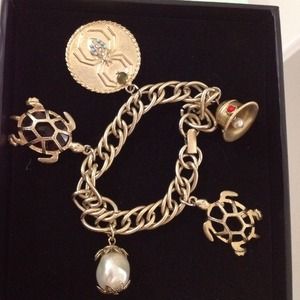 Jewelry - Reserved Bracelet gold tone. Jewel mint Jewelry - Reserved Bracelet gold tone. Jewel mint