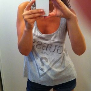 NEW Guess top SOLD