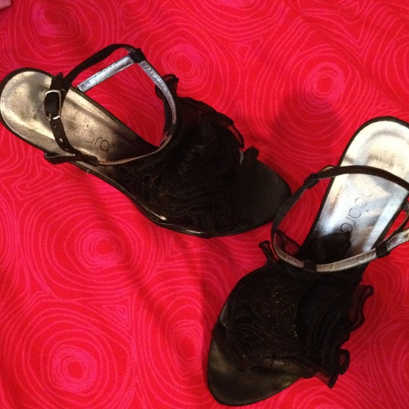Reduced! Shoes - Picture 2 of 3