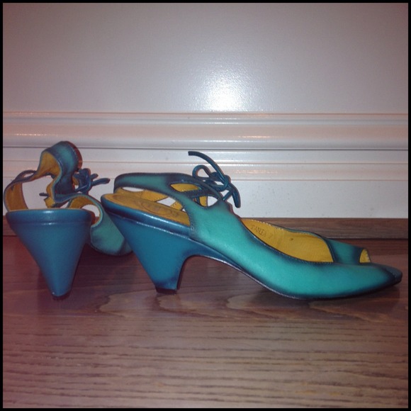 💢Reduced💢Jeffrey Campbell teal cutout heels