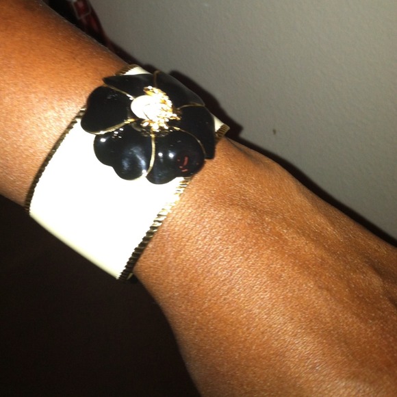 Pave lady bug cuff