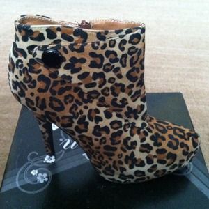 New high heel ankle boot