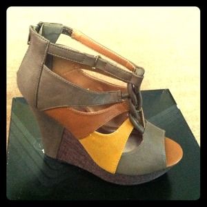 New wedge heel shoes