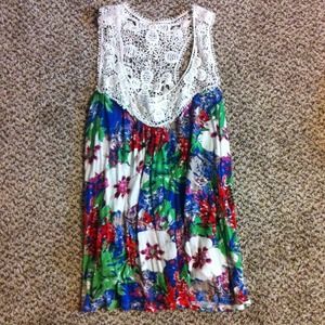 Loose flowing flower top
