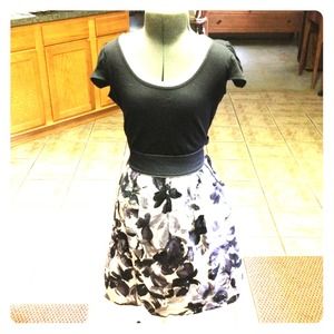Short Sleeve B&W Dress
