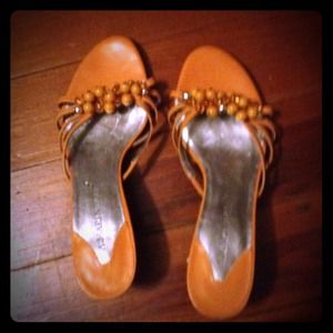 Fabulous and Comfy beaded orange heels ☀☀