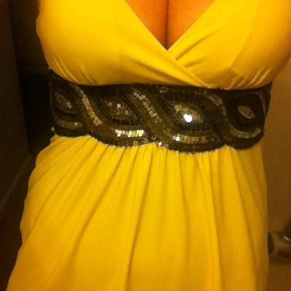 Yellow sequenced top!