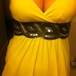 Yellow sequenced top!