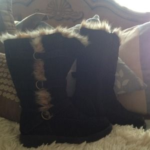 💢💢RESEVERD💢💢Soft yummy boots!!