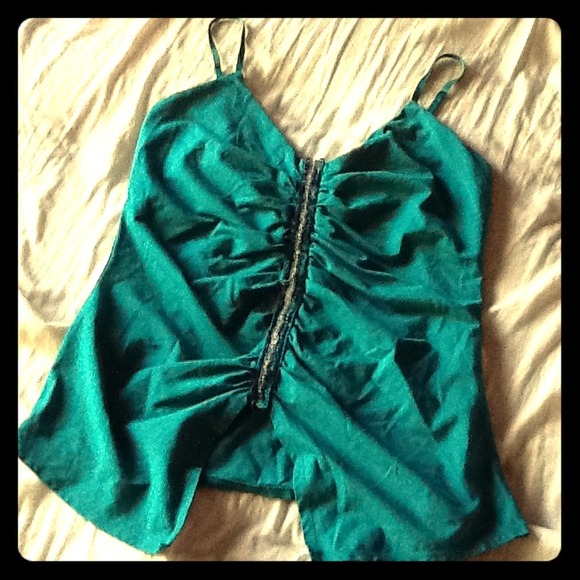 trade with @jadelove26 :) Teal spaghetti top