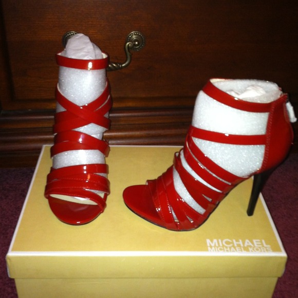 Michael Kors Red Patent Josie Sandals - Picture 4 of 4