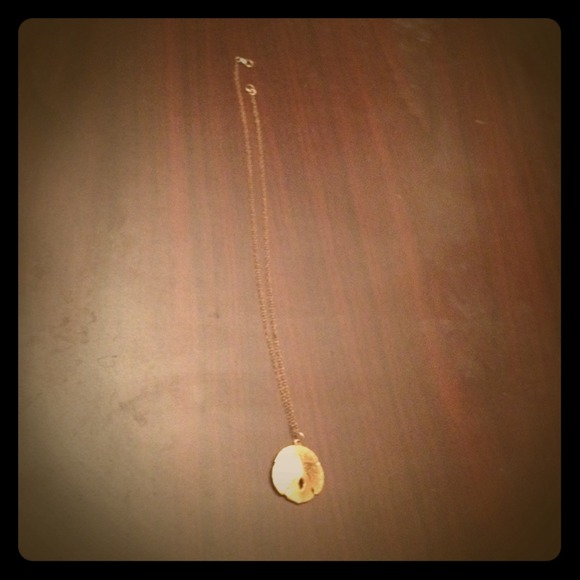 Gold sandollar necklace!