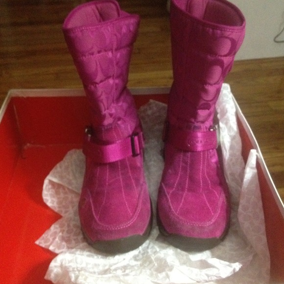 Coach snow boots