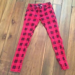 🔴REDUCED PRICE🔴 Red & Black Plaid Skinny Jeans!