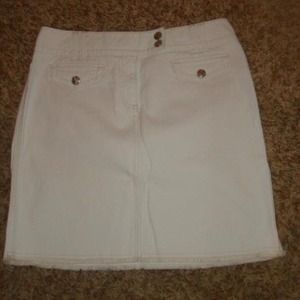 Ann Taylor White denim Skirt