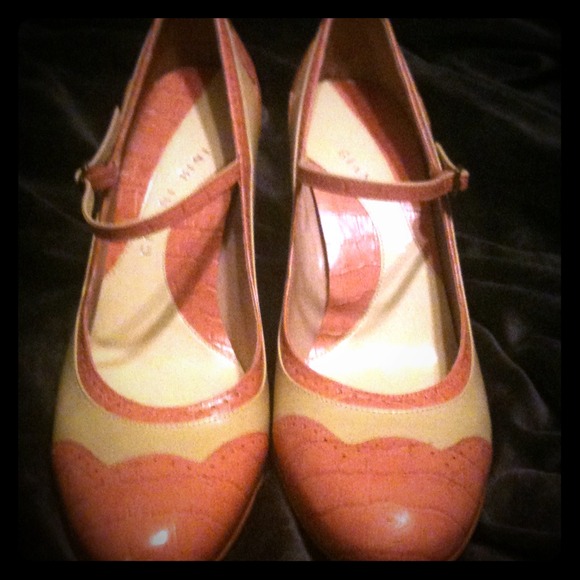 GIANNI BINI vintage looking heels