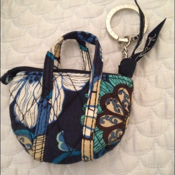 Vera Bradley keychain - Picture 2 of 4