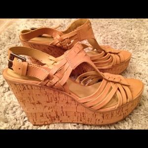 Nine West tan leather wedge