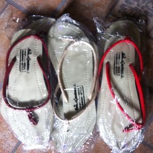 BUNDLE - Sandals in assorted colors