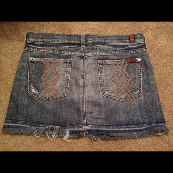 Authentic 7 seven for all mankind jean skirt sz 29