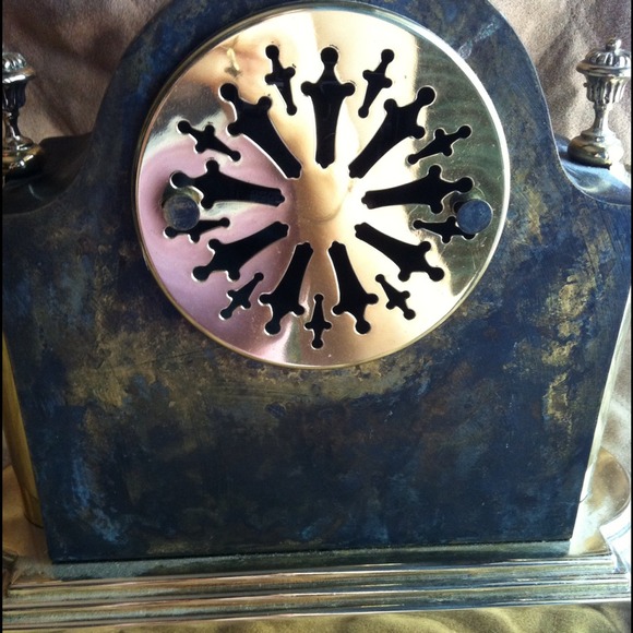 Neiman Marcus Clock - Picture 3 of 4