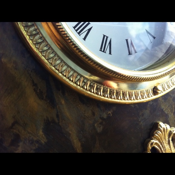 Neiman Marcus Clock - Picture 4 of 4