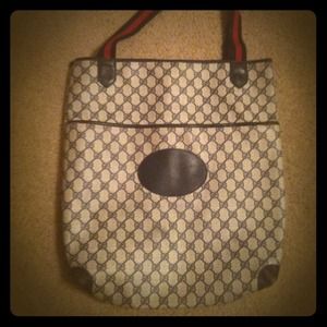 Vintage gucci monogrammed purse!!