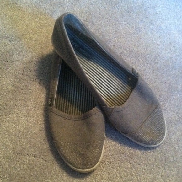 Nine West Flats