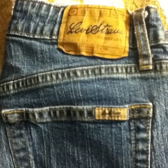 Levi's jeans, size five - Picture 1 of 3