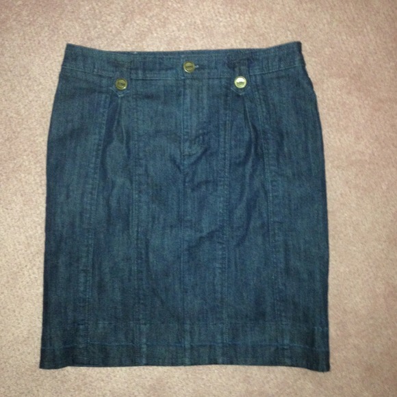 Denim skirt