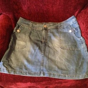 ***Reduced***Women's denim skirt/skort