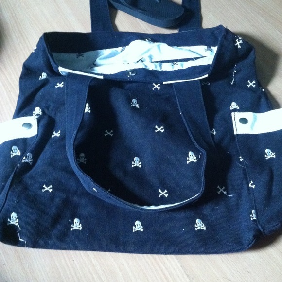 Skull print from bath and body works