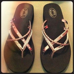 Steve madden sandals
