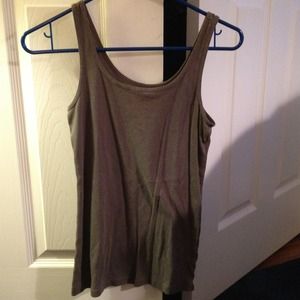 Gray Old Navy tank top