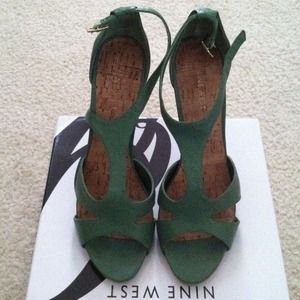 Green pumps